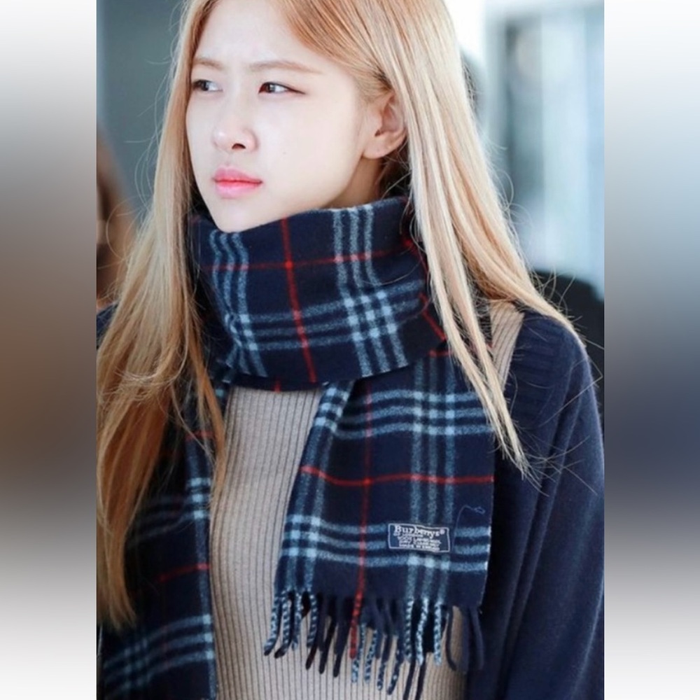 Burberry Nova Check Lambswool Scarf - Unisex
